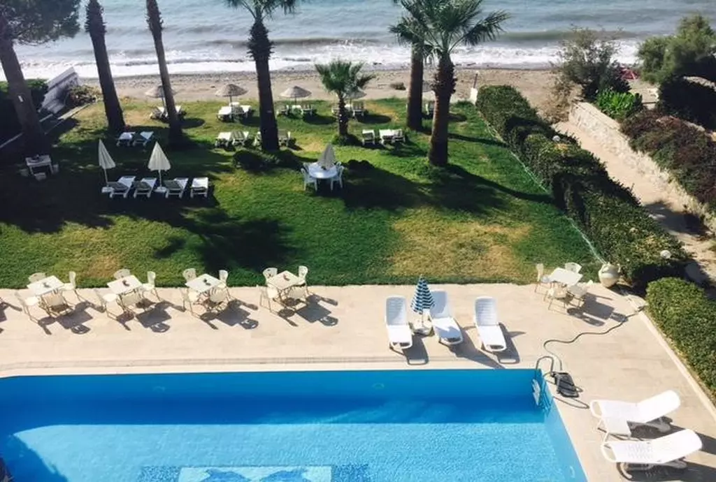 hotel art beach_kemer_antalya_shabavizparvaz_07.jpg